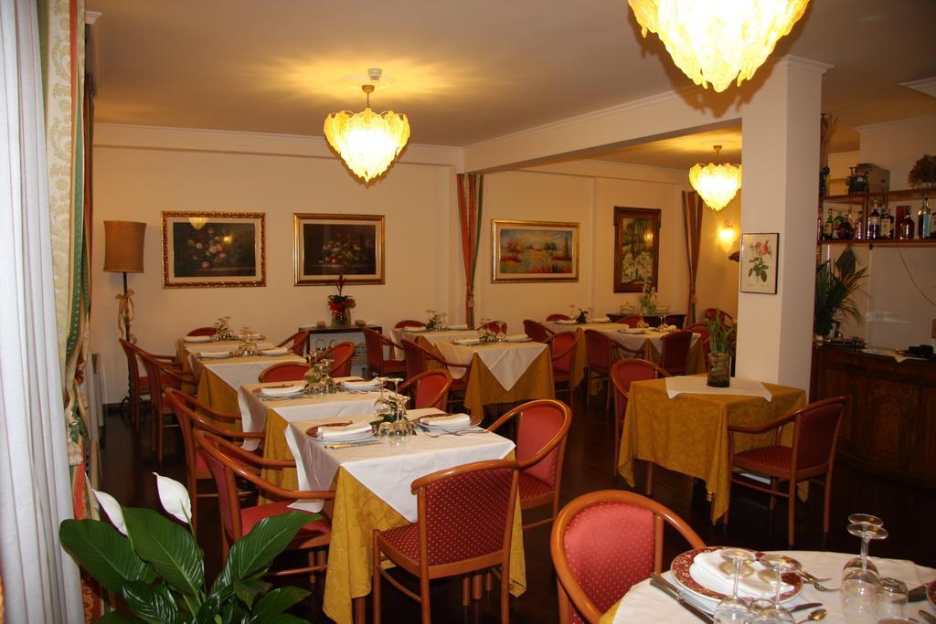 Clarice Hotel Castelnuovo Di Porto Luaran gambar
